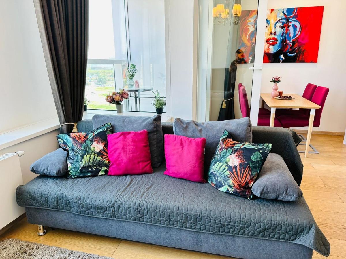 Apartments09 In New Building With Free Parking Panorama City - Amazing View Close To Old Town Pressburg Exterior foto